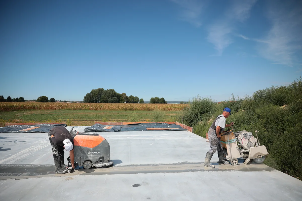 Joint cutting and concrete sawing — photo 5